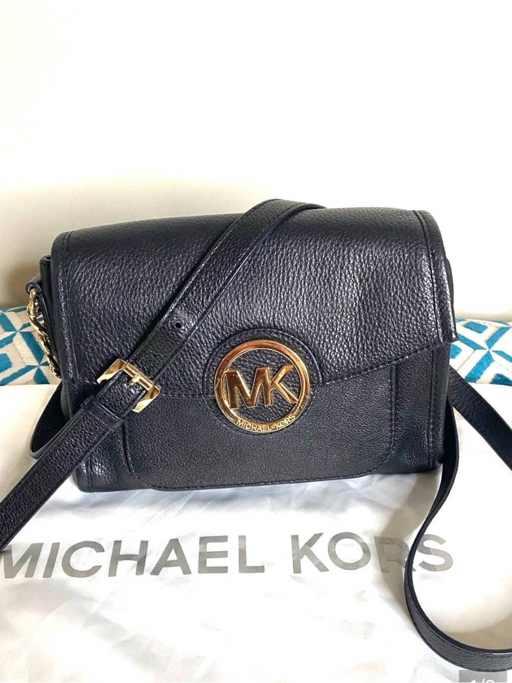 Michael Kors Margo Black Pebbled Leather Crossbody Messenger Bag & Dust Bag